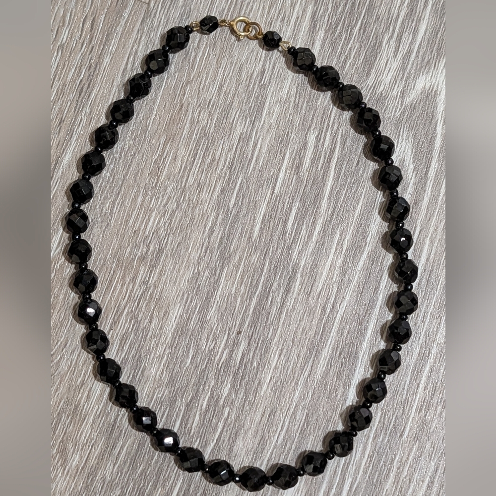 Vintage Black Glass Beaded Choker Necklace - Picture 8 of 8
